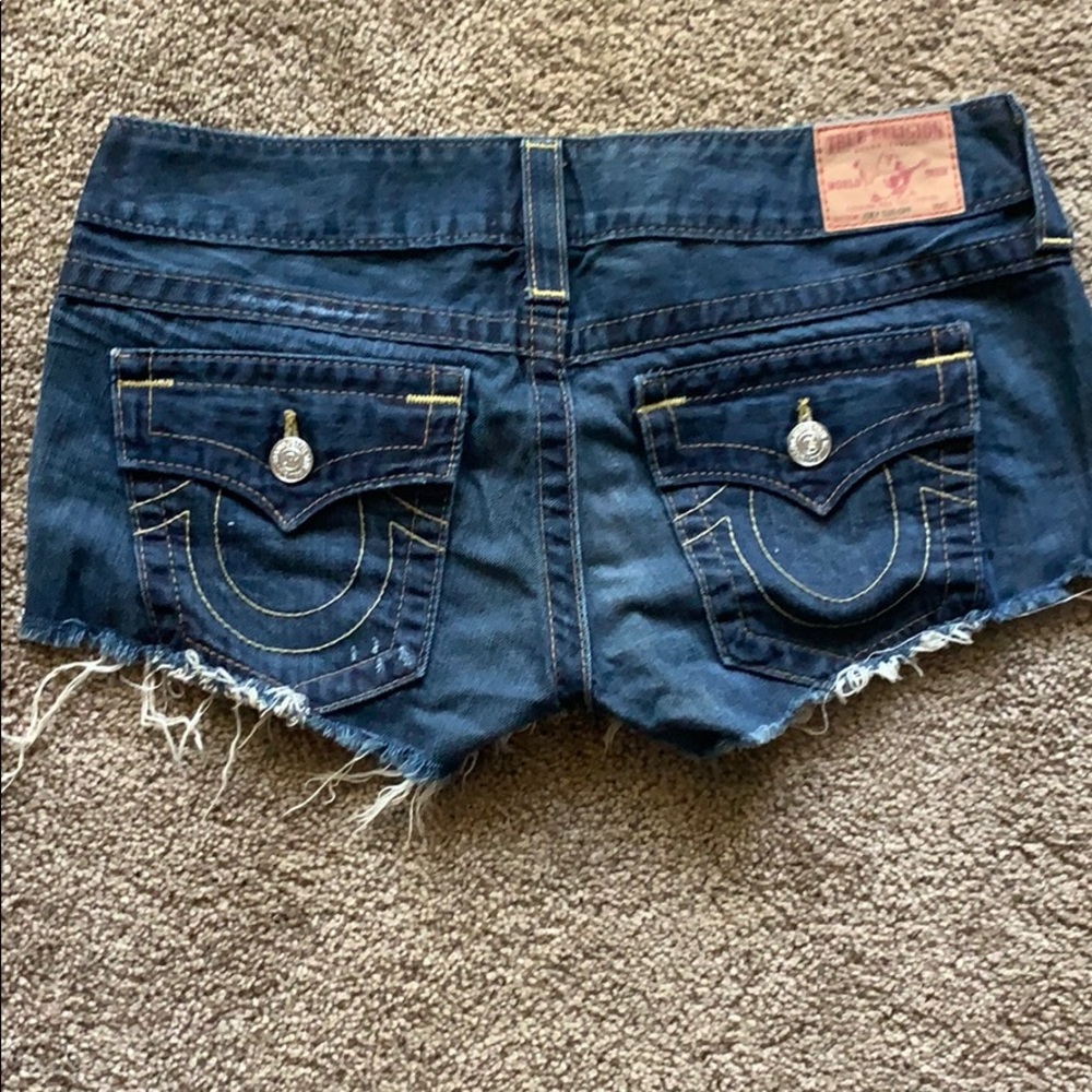 TRUE RELIGION SHORTS